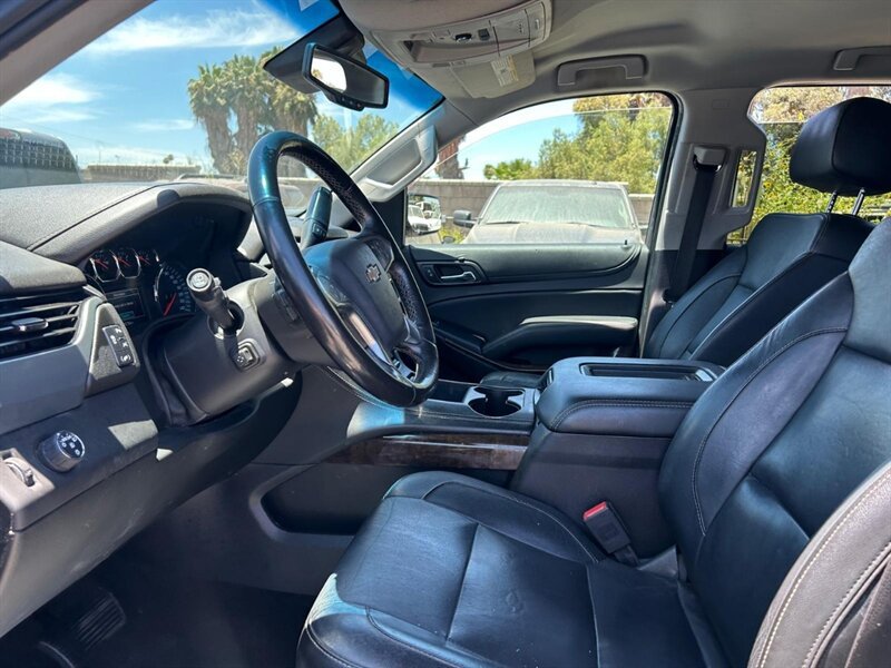Used 2018 Chevrolet Tahoe LT w/ Luxury Package RWD image 26