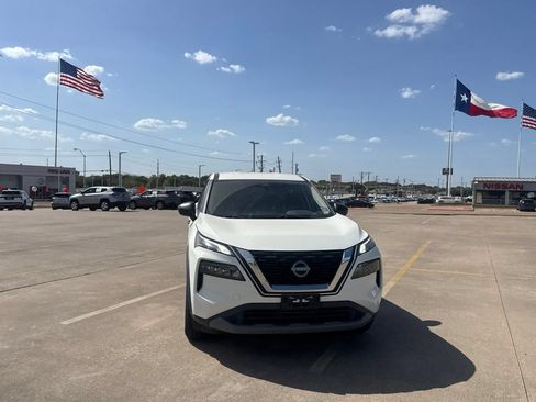 Certified 2023 Nissan Rogue S FWD image 5