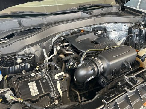 Used 2020 Ford Explorer XLT image 10