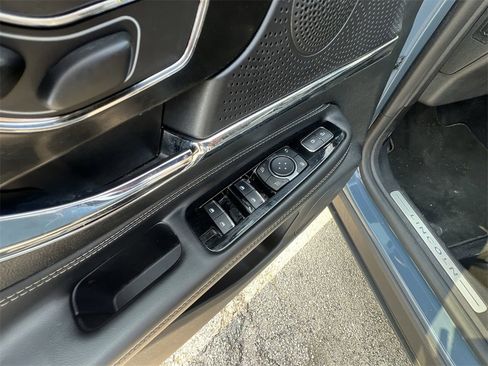 Used 2023 Lincoln Corsair Standard w/ Equipment Group 101A image 21