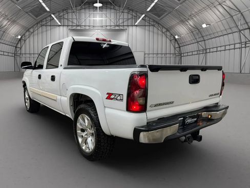 Used 2004 Chevrolet Silverado 1500 4x4 Crew Cab image 3