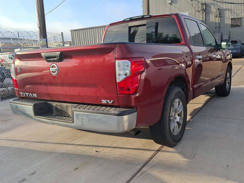 Used 2019 Nissan Titan SV RWD image 10