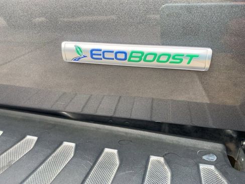 Used 2019 Ford F150 Lariat w/ FX4 Off-Road Package image 12