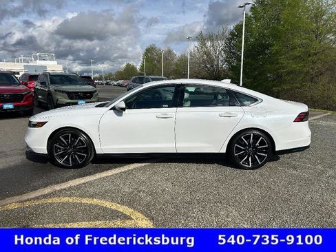 Certified 2023 Honda Accord Touring image 2