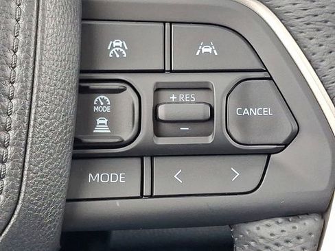 New 2025 Toyota Tacoma TRD Off-Road image 17