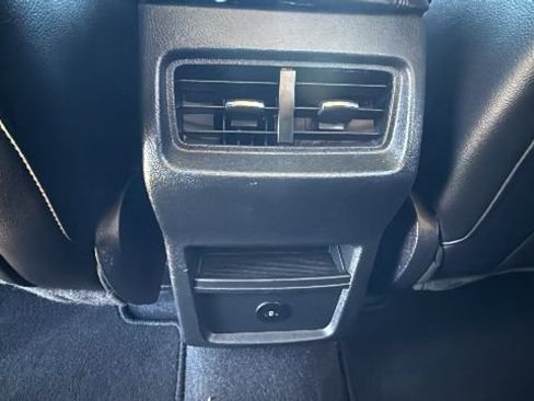 Used 2024 Ford Edge SEL AWD/4WD image 25