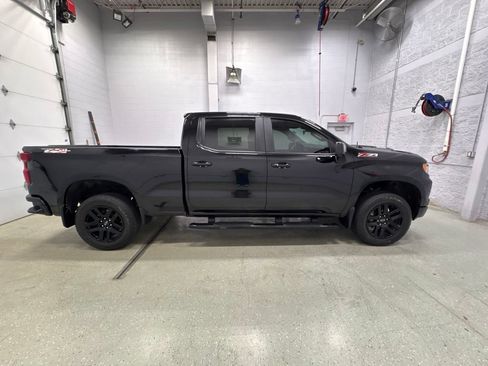 Used 2023 Chevrolet Silverado 1500 LT Trail Boss w/ LT Trail Boss Premium Package AWD/4WD image 3