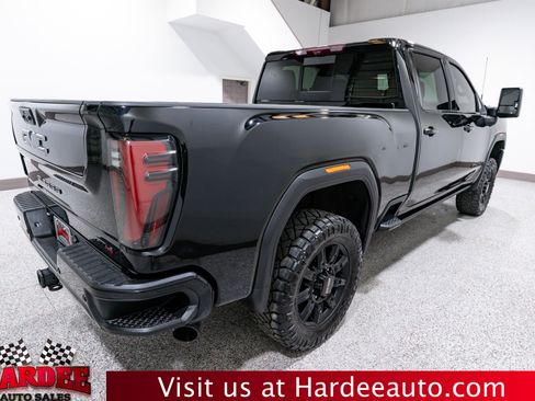 Used 2024 GMC Sierra 2500 AT4 w/ AT4 Premium Plus Package image 5