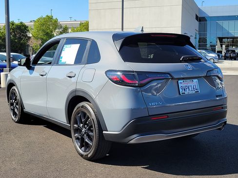 Used 2024 Honda HR-V Sport image 3