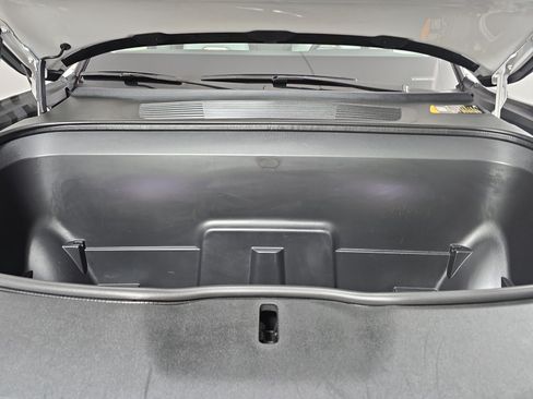 Used 2023 Rivian R1S Adventure AWD/4WD image 14