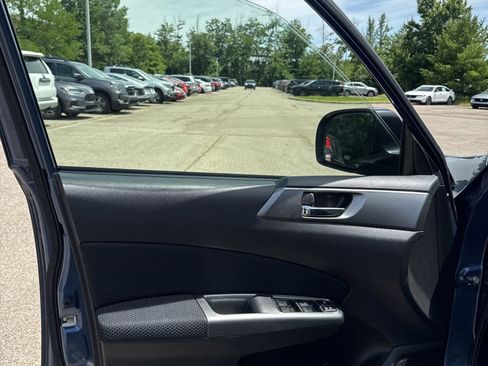 Used 2012 Subaru Forester 2.5X Premium AWD/4WD image 4