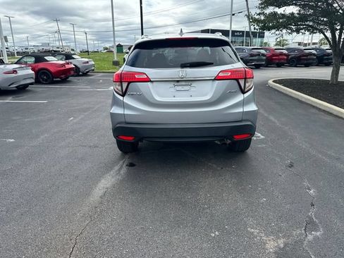 Used 2022 Honda HR-V EX-L image 8
