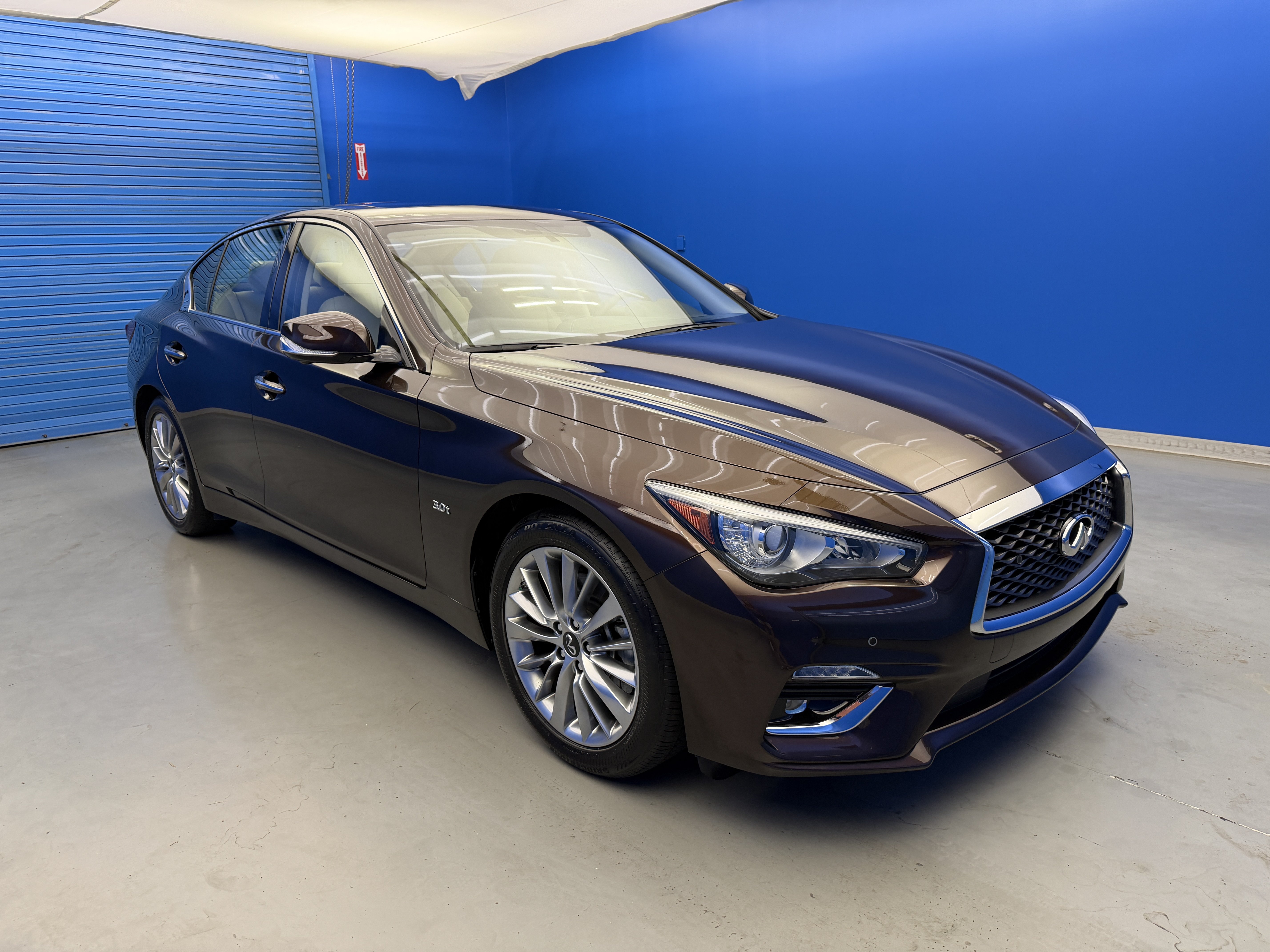 Used 2019 INFINITI Q50 Luxe w/ Essential Package (3.0T Luxe) AWD/4WD image 2