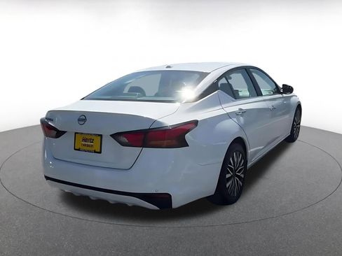 Used 2025 Nissan Altima 2.5 SV FWD image 15