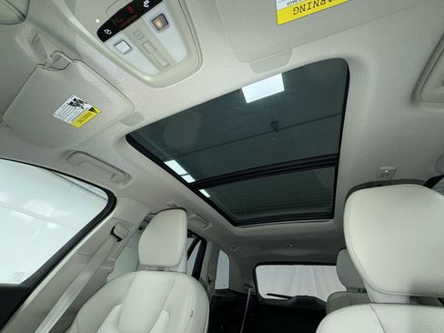 Used 2023 Volvo XC90 B6 Plus w/ Protection Package AWD/4WD image 23
