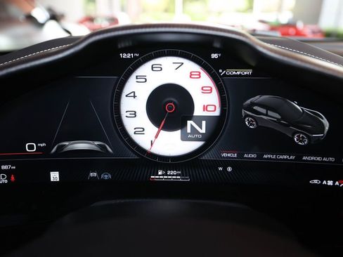 Used 2026 Ferrari Purosangue AWD/4WD image 32