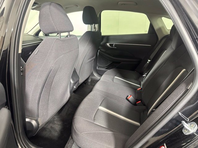 Used 2023 Hyundai Sonata SE w/ Preferred Accessory Package FWD image 12