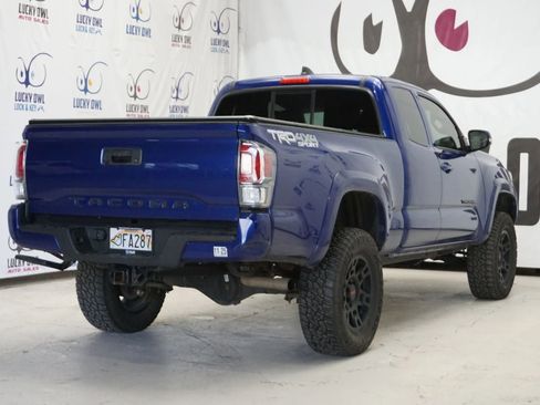 Used 2023 Toyota Tacoma TRD Sport AWD/4WD image 4