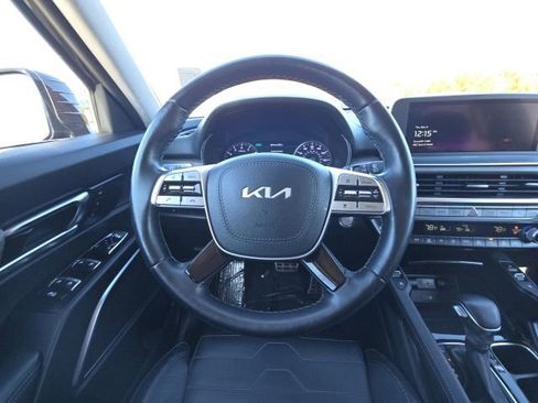 Used 2022 Kia Telluride SX w/ SX Prestige Package image 30