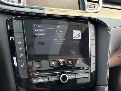 Used 2023 INFINITI QX50 Luxe AWD/4WD image 15