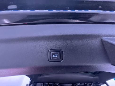 Used 2023 Chevrolet Tahoe Premier image 43