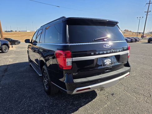 Used 2022 Ford Expedition Max XLT image 5