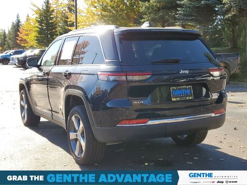 Certified 2024 Jeep Grand Cherokee Limited AWD/4WD image 3