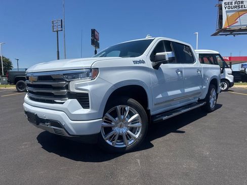 New 2026 Chevrolet Silverado 1500 High Country w/ High Country Premium Package AWD/4WD image 1