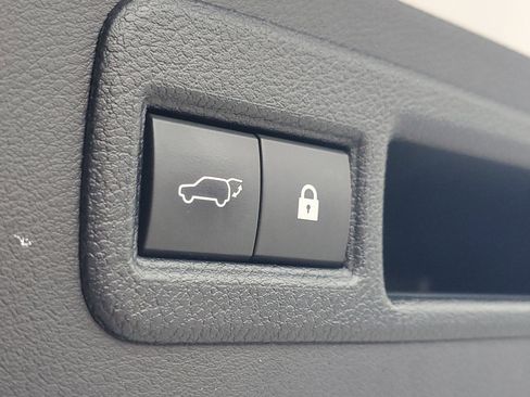 Used 2020 Lexus NX 300 FWD image 9