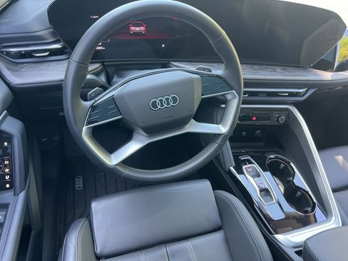 Used 2025 Audi Q5 Premium Plus w/ Premium Plus AWD/4WD image 41