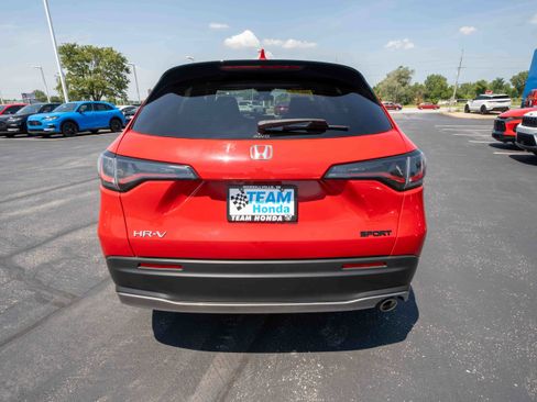 Certified 2024 Honda HR-V Sport image 5