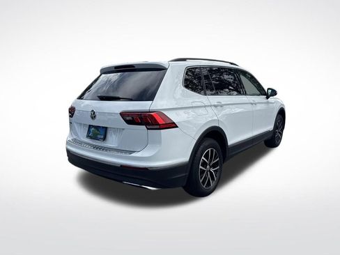 Used 2021 Volkswagen Tiguan SE FWD image 5