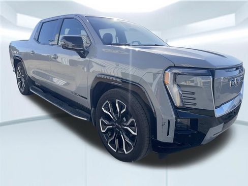 Used 2025 GMC Sierra EV Denali AWD/4WD image 5