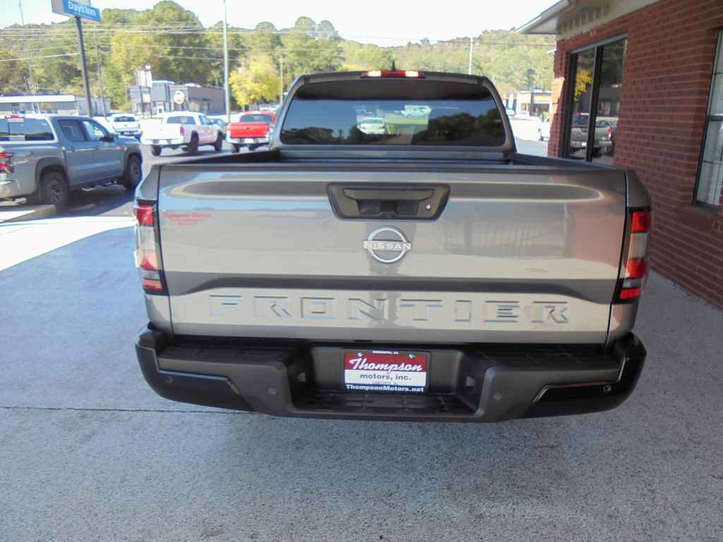 Used 2022 Nissan Frontier S w/ Technology Package RWD image 4