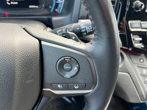 Used 2024 Honda Odyssey Sport image 32
