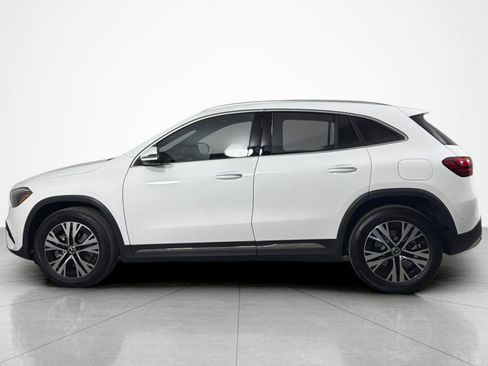 Used 2025 Mercedes-Benz GLA 250 image 2