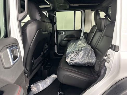 New 2026 Jeep Wrangler Unlimited Rubicon image 12