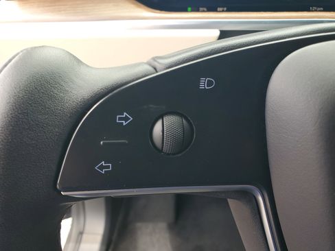 Used 2023 Tesla Model X AWD/4WD image 19