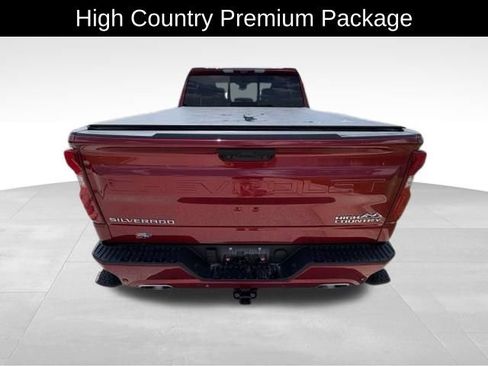Used 2024 Chevrolet Silverado 1500 High Country w/ High Country Premium Package AWD/4WD image 6