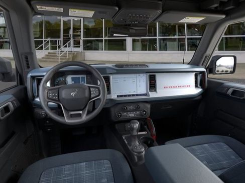 New 2025 Ford Bronco Heritage Edition image 9