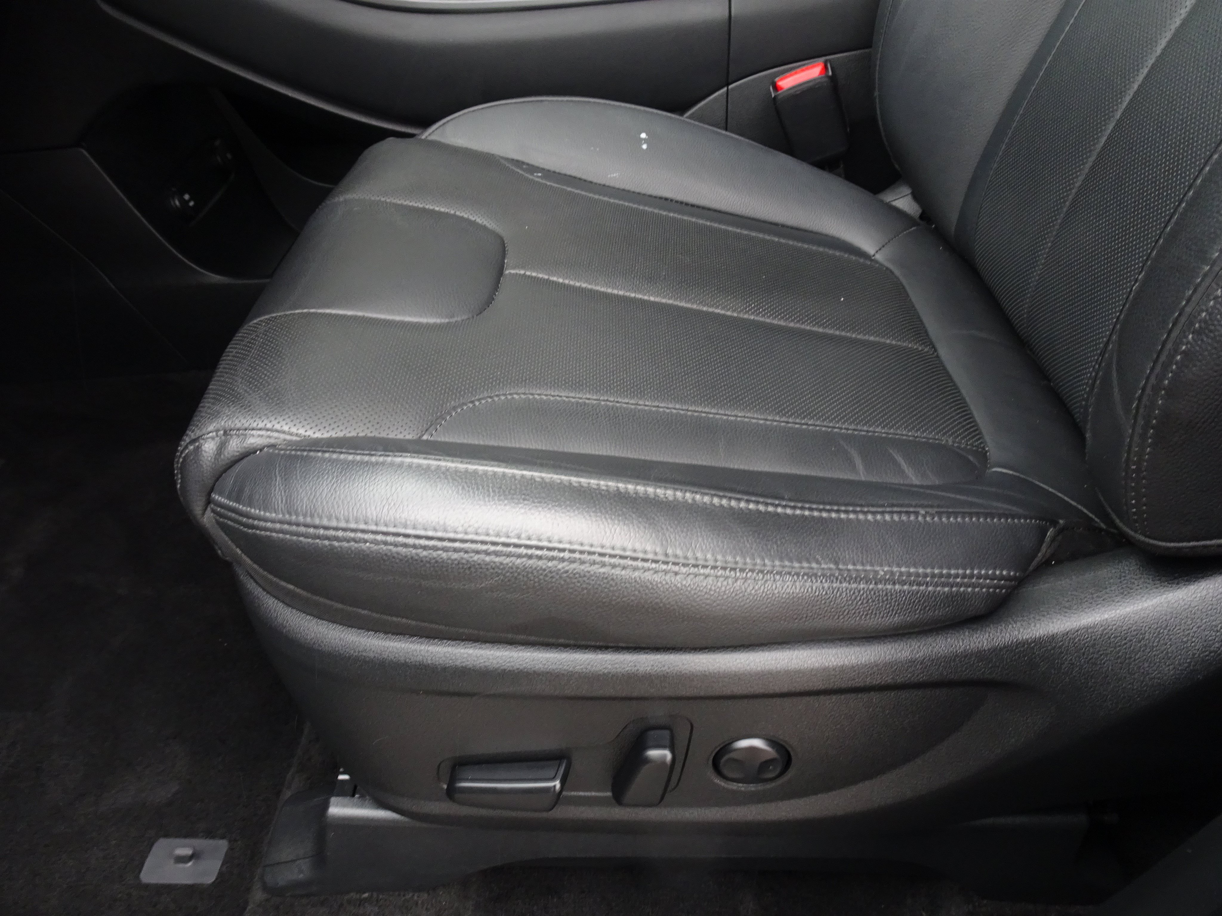 Used 2022 Hyundai Palisade SEL w/ 8P Bench Seat Package AWD/4WD image 9