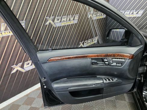 Used 2010 Mercedes-Benz S 550 4MATIC image 17