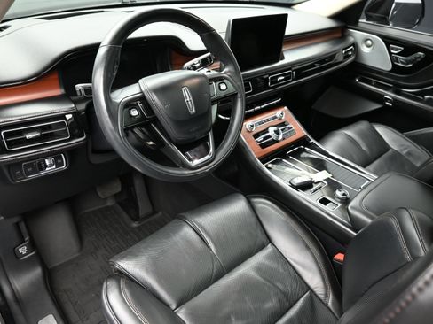 Used 2022 Lincoln Aviator Reserve w/ Equipment Group 201A AWD/4WD image 22