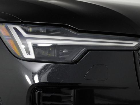 New 2026 Volvo XC90 B6 Ultra image 14