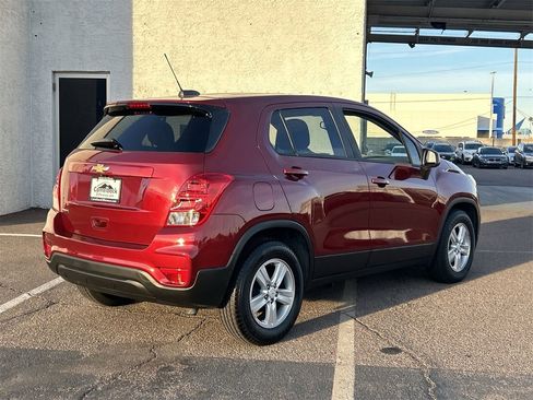 Used 2021 Chevrolet Trax LS w/ Tint and Cruise Package image 5