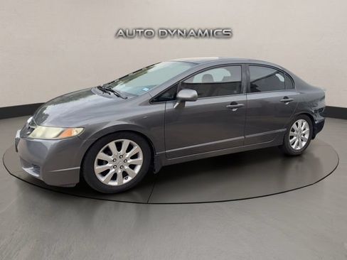 Used 2011 Honda Civic LX image 2
