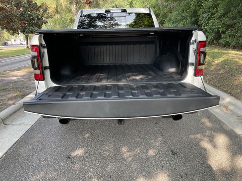 Used 2023 RAM 1500 Limited AWD/4WD image 12