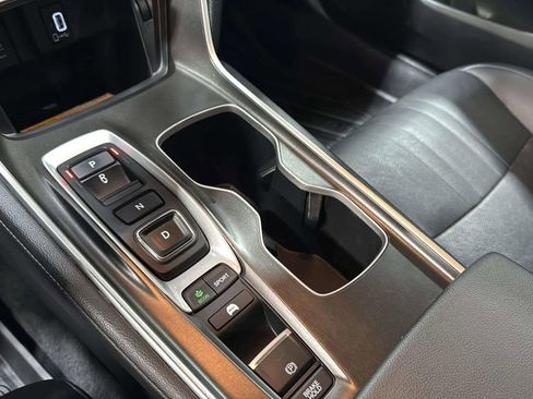 Used 2019 Honda Accord Touring image 32