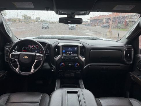 Used 2022 Chevrolet Silverado 2500 LT w/ Convenience Package image 24
