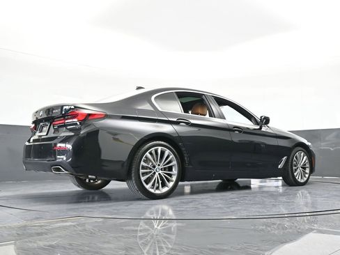 Used 2022 BMW 530i w/ Premium Package image 69